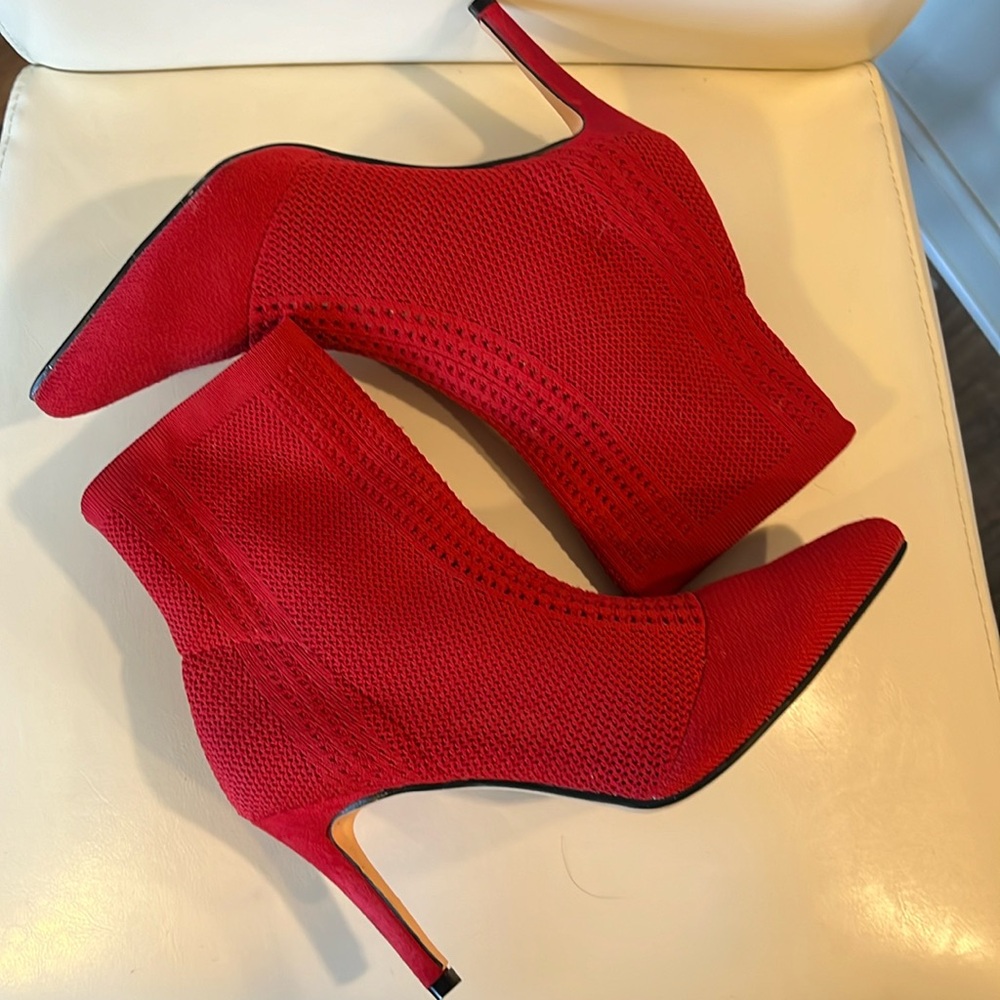 Red knitted sock bootie